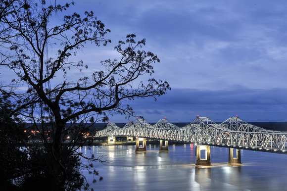 Natchez–Vidalia Bridge, Mississippi